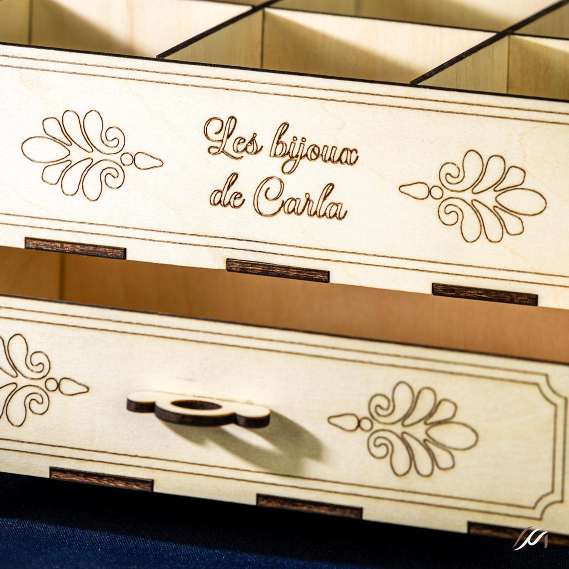 Boîte à bijoux personnalisée en bois – Coffret bijoux avec tiroir